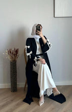 Load image into Gallery viewer, Noora Tie Abaya
